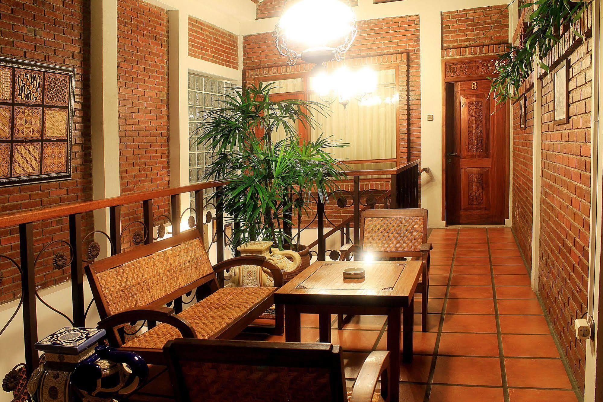 Hotel Zen Sukamekar Surya Sumantri Bandung